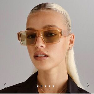 Le Specs Polygraph Sunglasses Sand NWT